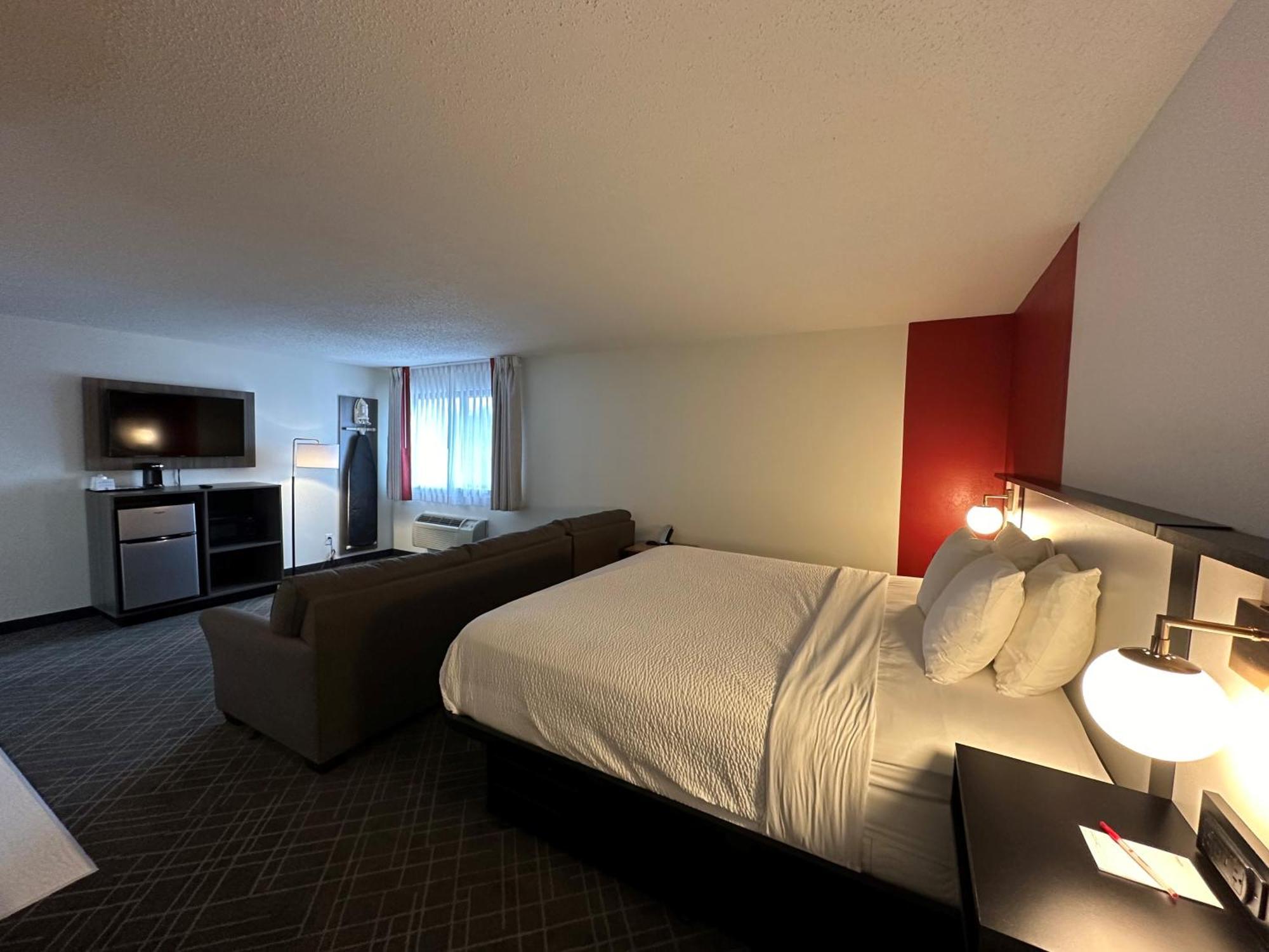 Motel Ramada By Wyndham Waupaca Exterior foto