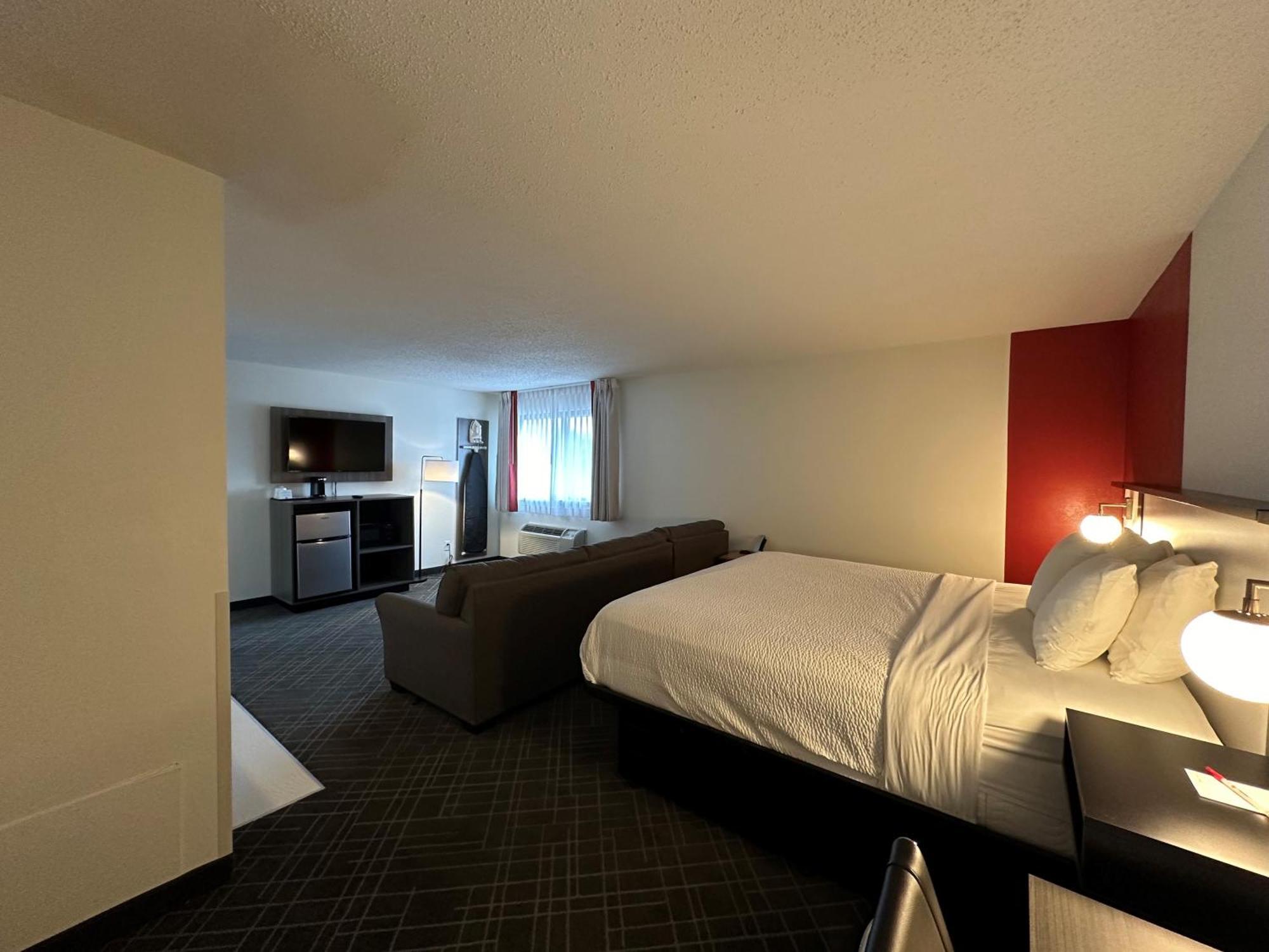 Motel Ramada By Wyndham Waupaca Exterior foto
